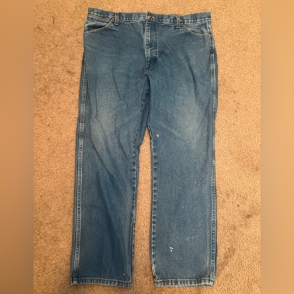 Wrangler Men's Blue Jeans Size 40x30 - Picture 3 of 7